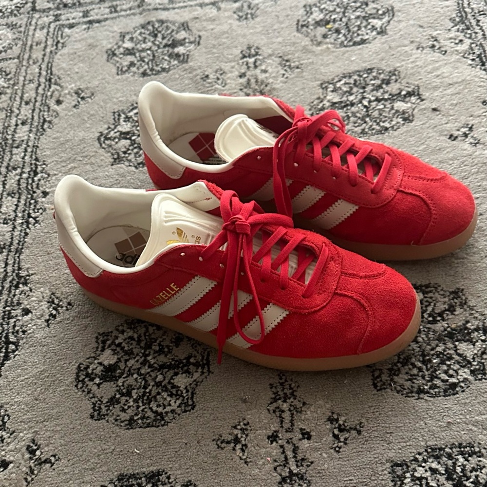 Adidas Gazelle Sneakers - Red - size 9 W